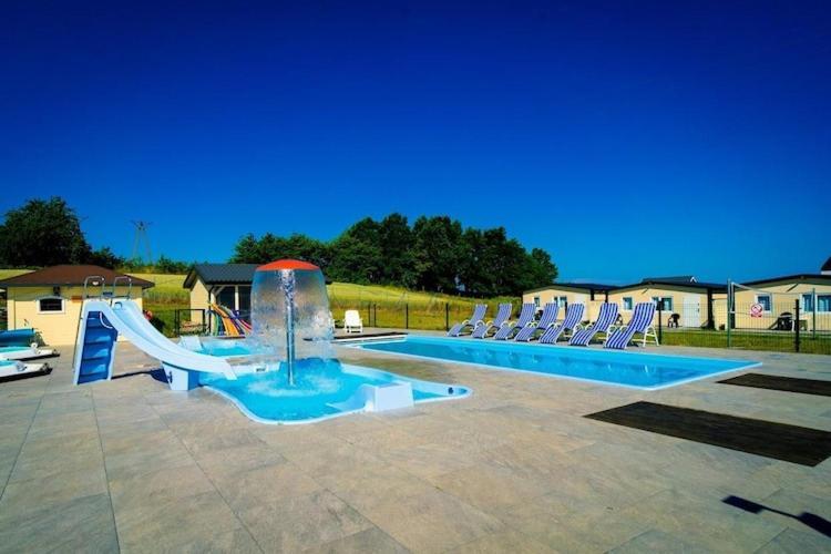 Holiday Resort, Устроне-Морське Екстер'єр фото